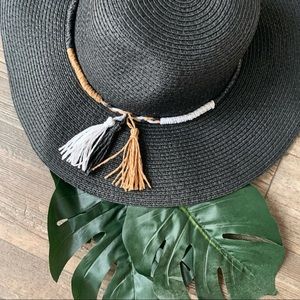 Black sun hat OS